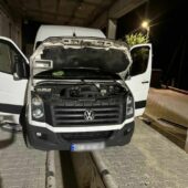 Залишився без автомобіля: іванофранківець намагався перемістити контрабанду через КПП на Закарпатті