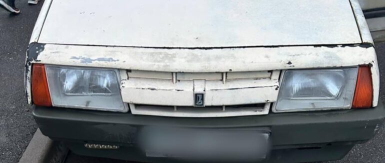 В Мукачеві патрульні затримали водія “під кайфом” зі зброєю