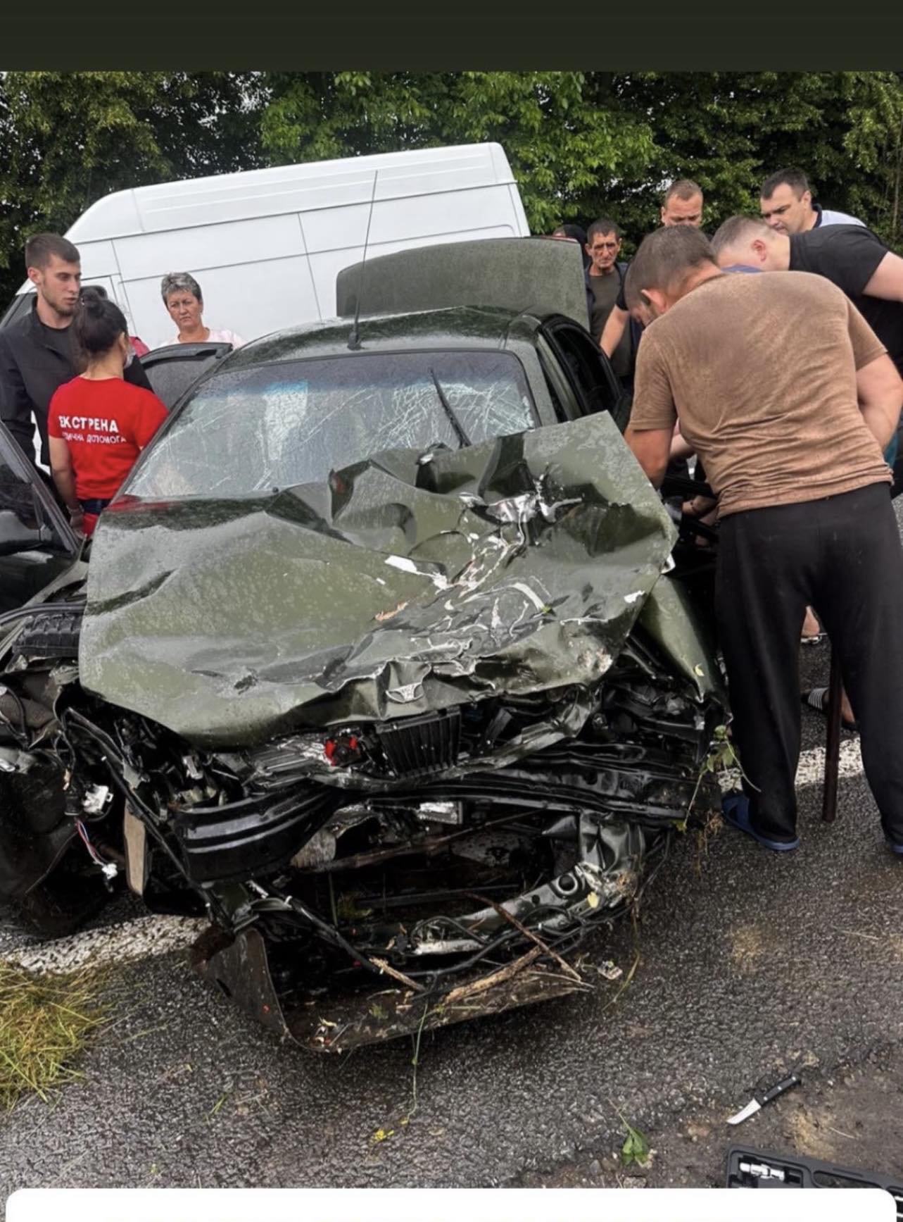 На Мукачівщині трапилася ДТП: одна автівка у кюветі