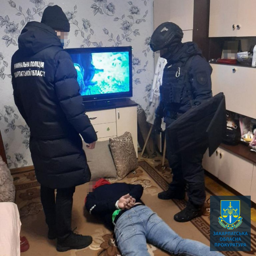 Задушив, а тіло сховав на горищі: 31-річного виноградівця засудили на 14 років
