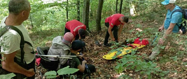 Погіршилося самопочуття в горах: на Мукачіщині врятували жінку