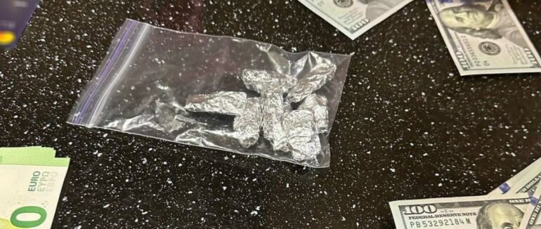 В Ужгороді затримали групу наркоторговців: 5 особам повідомлено про підозру