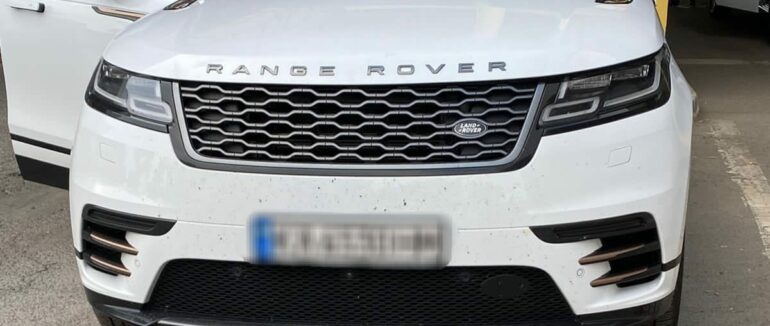 Викрадений в Польщі: на Закарпатті виявили Range Rover, розшукуваний Інтерполом