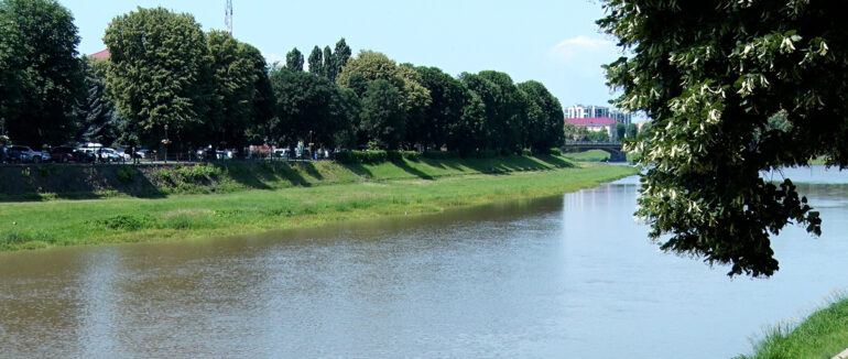 Сезон відпочинку біля водойм: що треба знати про власну безпеку при перебуванні на воді (ВІДЕО)