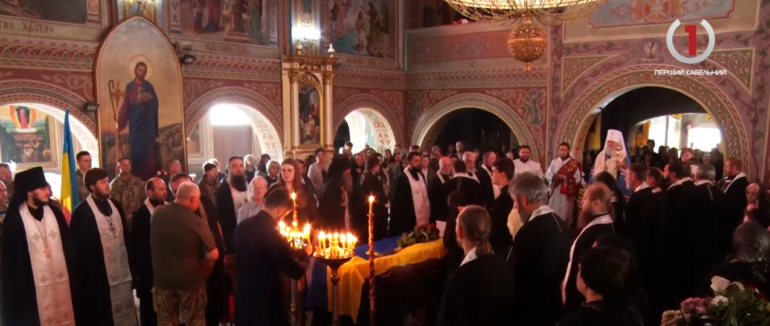 Віддали останню шану: в Мукачеві попрощалися із загиблою Героїнею Надією Хрупіною (ВІДЕО)