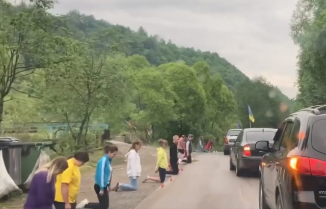 На Рахівщині попрощалися з полеглим Героєм Михайлом Романюком