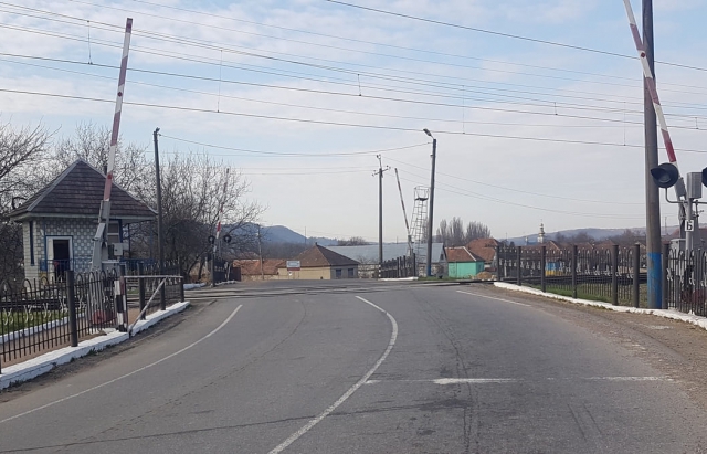 В Чинадієво перекриють рух через залізничний переїзд