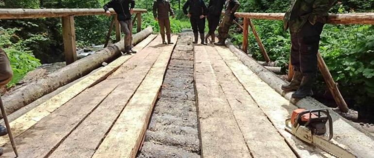 Міст по дорозі до найвищої вершини Українських Карпат відремонтовано