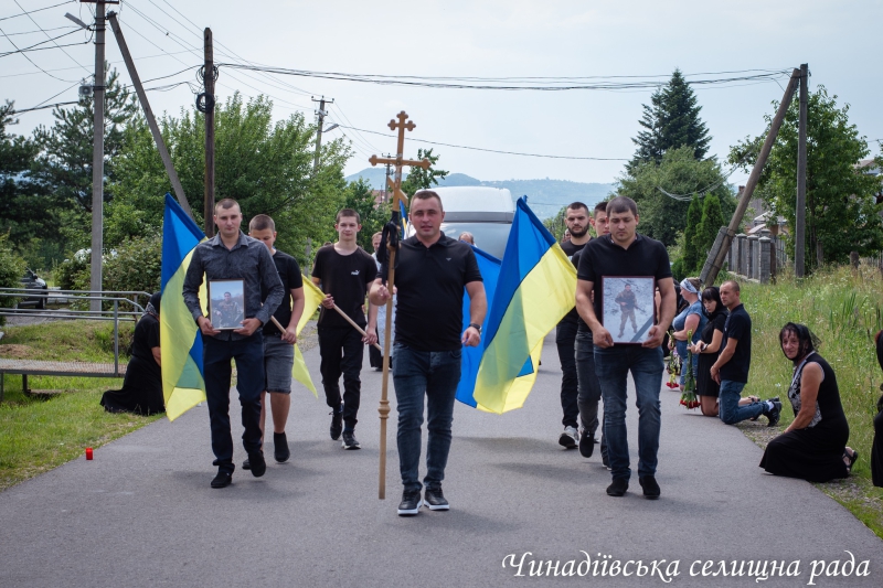 Закарпаття провело в останню путь Героя Василя Гевці