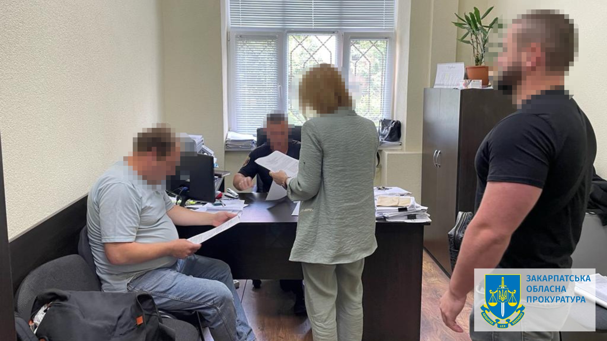 Будівельні роботи в аеропорту «Ужгород» зі збитками на 7,5 млн грн: підозрюють ексдиректора летовища та підрядника
