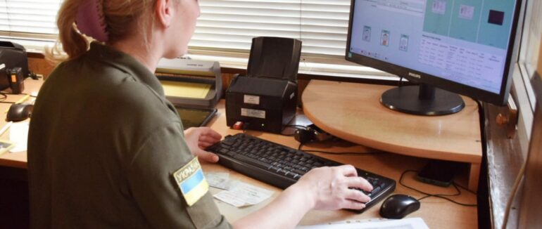 На Закарпатті двоє чоловіків спробували владнати питання з прикордонниками за допомогою хабаря