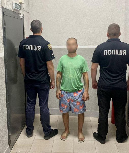 Рани несумісні з життям: в Ужгороді чоловік жорстоко вбив свою знайому (ФОТО)