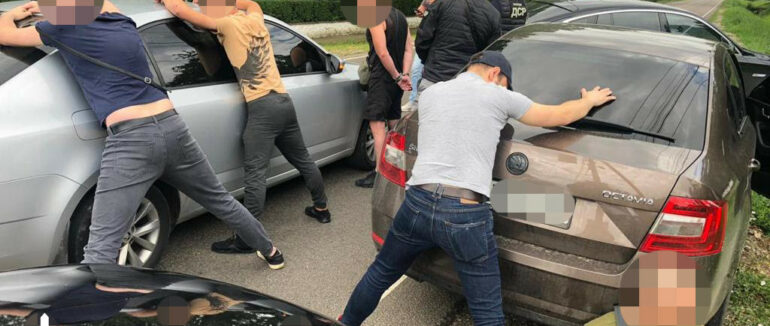 На Закарпатті викрили ще одну групу, яка переправляла через кордон військовозобов’язаних