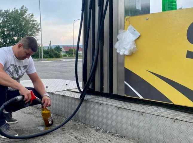 На Закарпатті перевіряють якість пального на АЗС