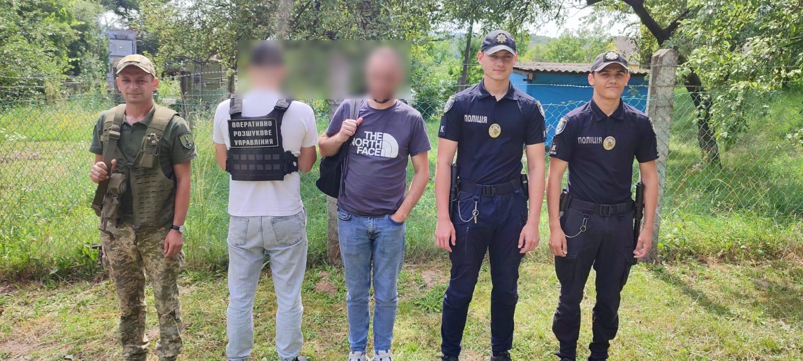 Закарпатські прикордонники затримали 10 чоловіків призовного віку