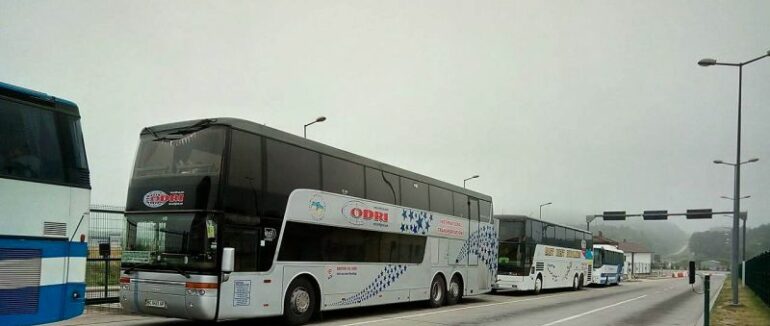 єЧерга для автобусів з 23 серпня в тестовому режимі запрацює на пункті пропуску «Чоп – Захонь»