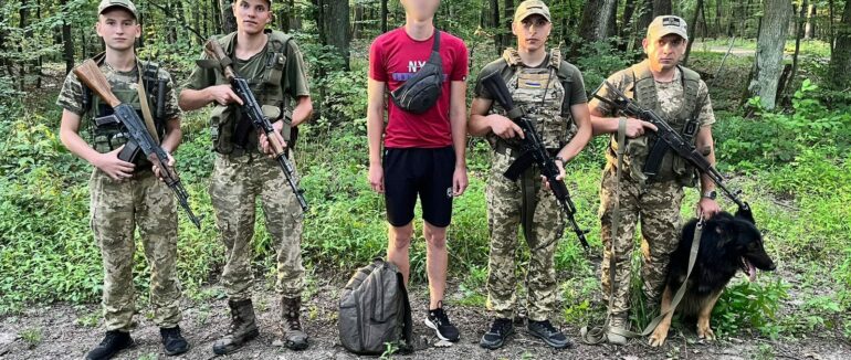 Закарпатські прикордонники спіймали ухилянта за допомогою безпілотника (ВІДЕО)