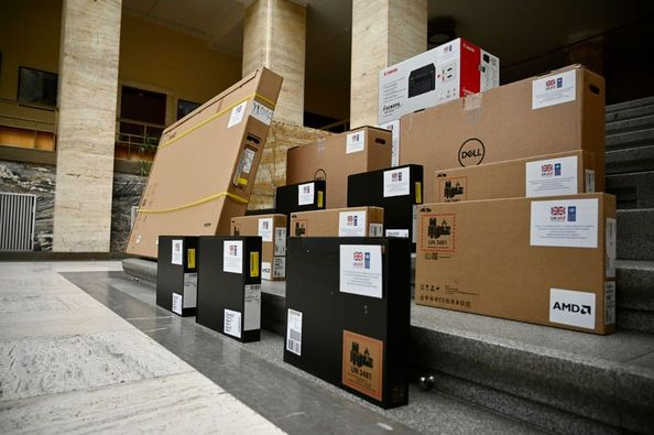 Нове комп’ютерне й інтерактивне обладнання отримали громади Закарпаття