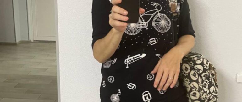 Ужгородка загубила телефон: патрульні допомогли повернути його власниці