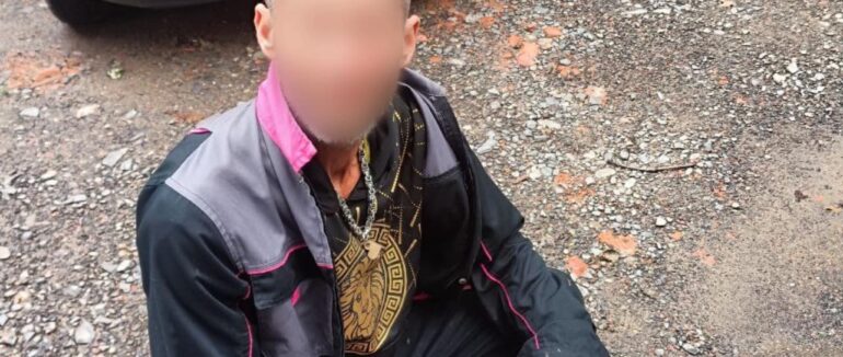 В Ужгороді затримали чоловіка, який намагався дати хабар, аби уникнути відповідальності