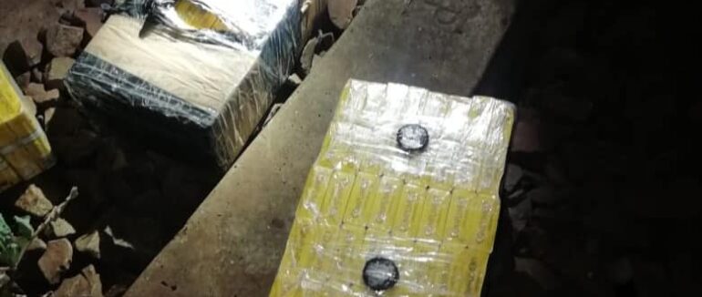 На кордоні зі Словаччиною закарпатські прикордонники знайшли приховані контрабандні сигарети у потязі