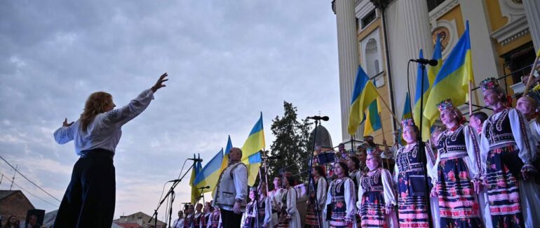 Молитва за Україну лунала на світанку Дня Незалежності в обласному центрі Закарпаття