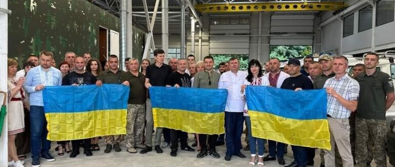 17 мобільний лазне-пральний комплекс для наших захисників з Мукачівського району відправили на передову