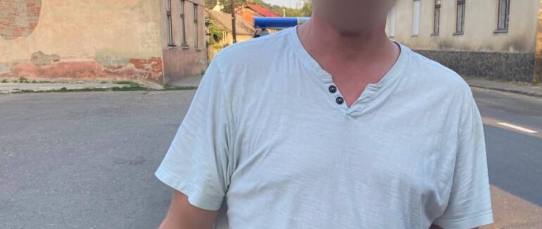 В Ужгороді в автівці виявили водія під наркотиками “у відключці”