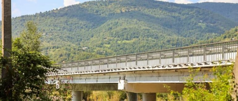 На Закарпатті відремонтували два мости