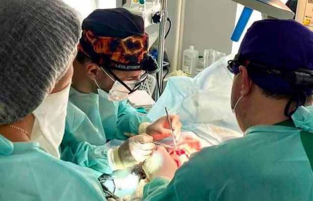 Мукачівські лікарі здійснили операцію немовляти із вродженою високою кишковою непрохідністю