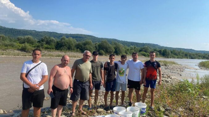 В річки Закарпаття вселили велику кількість струмкової форелі
