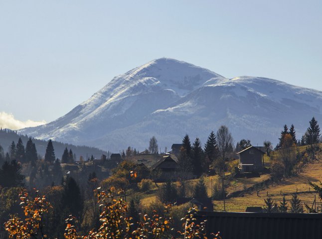 У горах на Закарпатті заблукала туристка