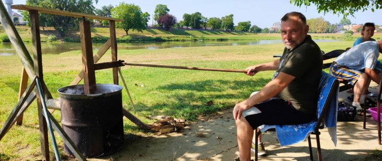 Леквар перемоги: мукачівські активісти зібрали понад 41 тис. які передадуть ЗСУ