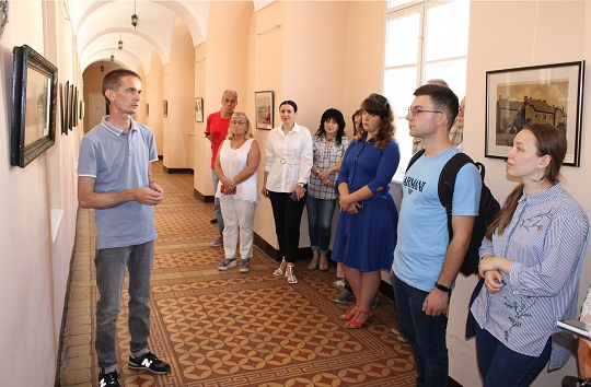 “Вулицями старого міста”: фотовиставка в Ужгородському замку до 1130-ї річниці міста (ФОТО)