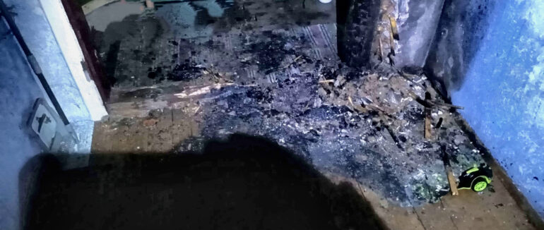 Не до сну було жителям: на Тячівщині в одному із сіл горів будинок