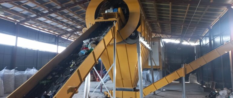 На Закарпатті запустили сортувальну лінію твердих побутових відходів продуктивністю 15 тон на годину