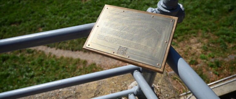 В Ужгороді встановили пам’ятний знак жертвам Голокосту в Закарпатській області