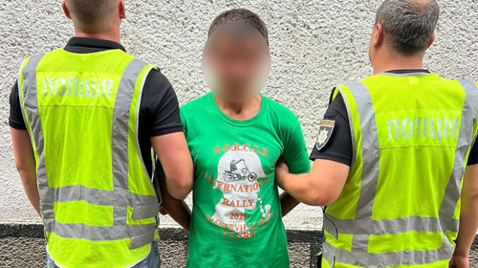 Жителя Берегівщини взято під варту за підозрою в розбещенні дитини