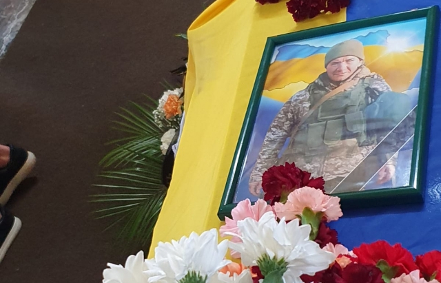 У Мукачівському районі попрощалися з полеглим Героєм Миколою Мелешем