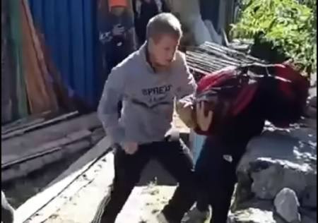 На Закарпатті 14-річний підліток жорстоко побив однолітка