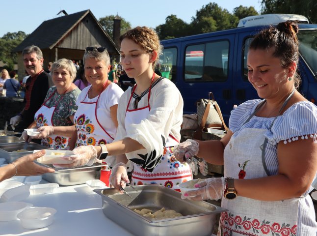 Закарпатці стали переможцями на фестивалі вареників у Словаччині