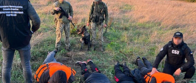 СБУ на Закарпатті затримала трьох осіб на переправленні “ухилянтів”