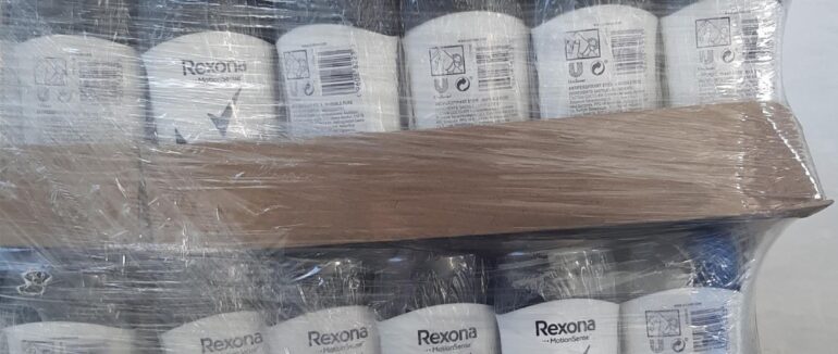 Закарпатські митники затримали угорського підприємця з забороненим товаром