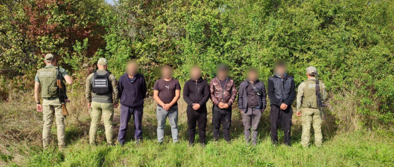 На Закарпатті прикордонники затримали 13 порушників кордону