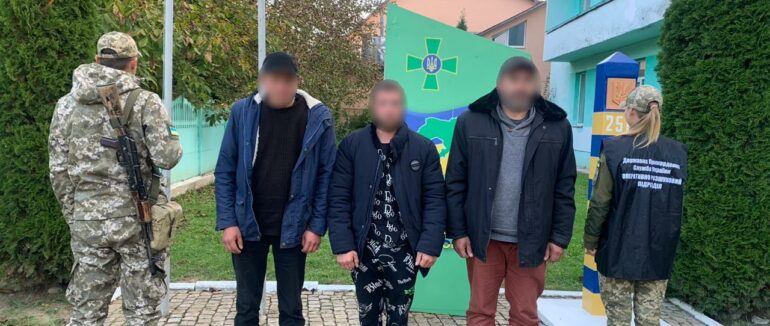 12 порушників кордону затримали за добу на Закарпатті