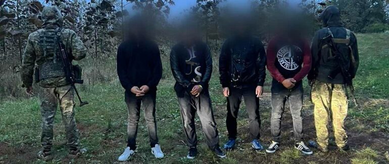 На Закарпатті прикордонники затримали 30 “ухилянтів”