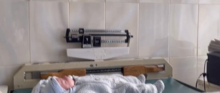 У “Вікні життя” обласної дитячої лікарні залишили немовля