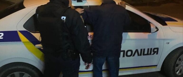 В Ужгороді чоловік викрав їжу з супермаркету