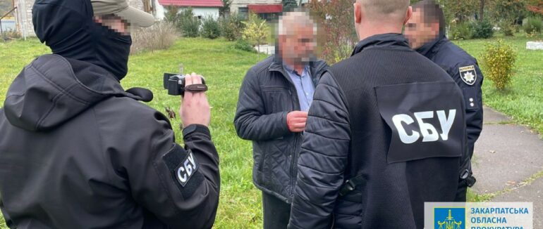 У хабарництві підозрюють голову приймальної комісії одного з ВНЗ Закарпаття