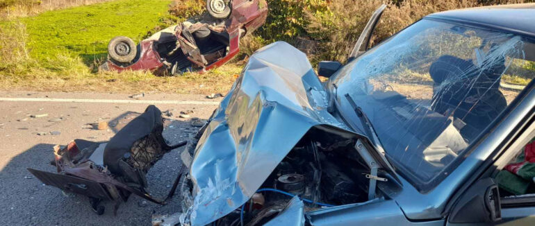 Зіткнулися два ВАЗи: у Тячівському районі загинула одна людина та 6 травмованих, серед яких і діти